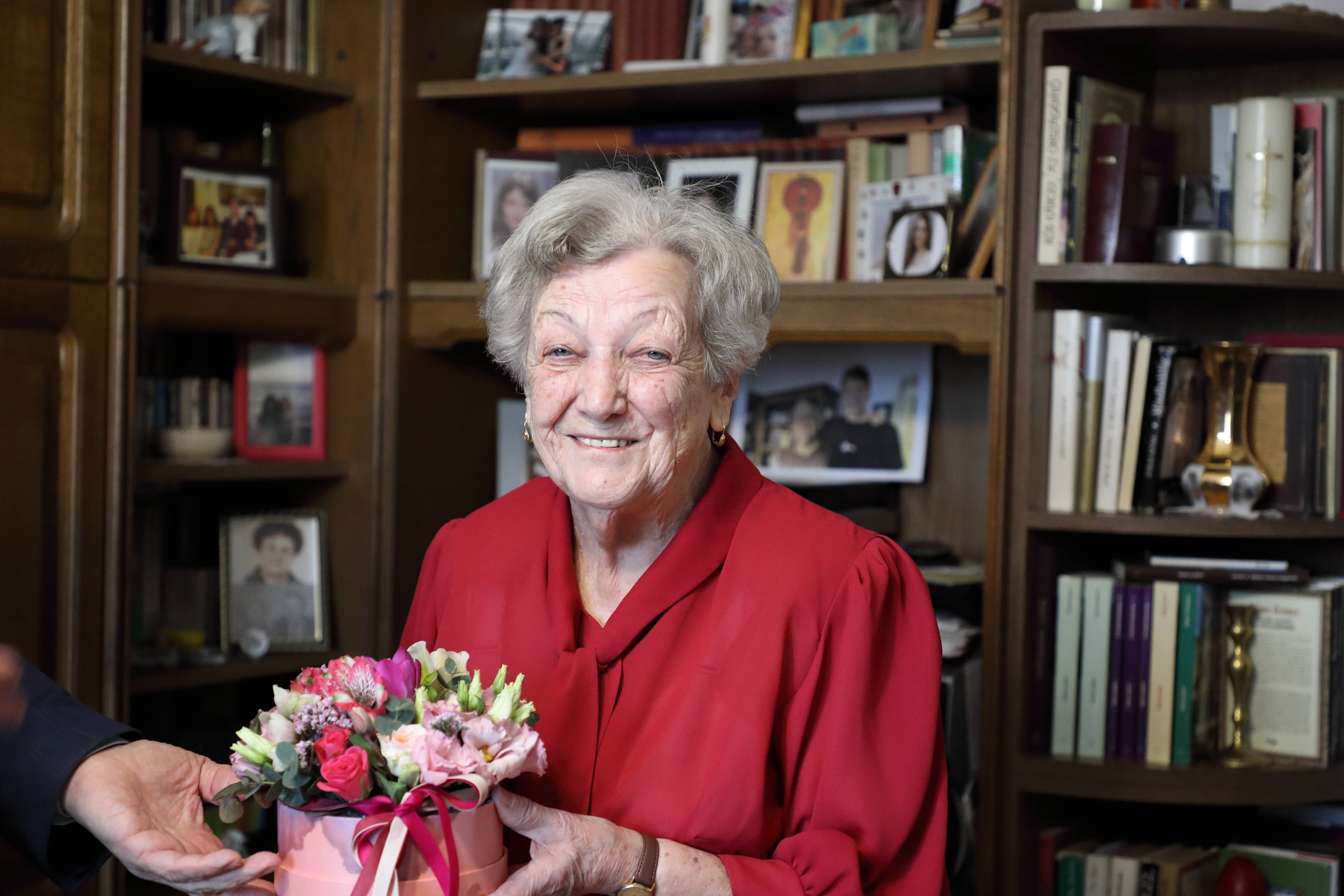 Kilenvenedik születésnapján köszöntötték Fertő Imréné Juló nénit